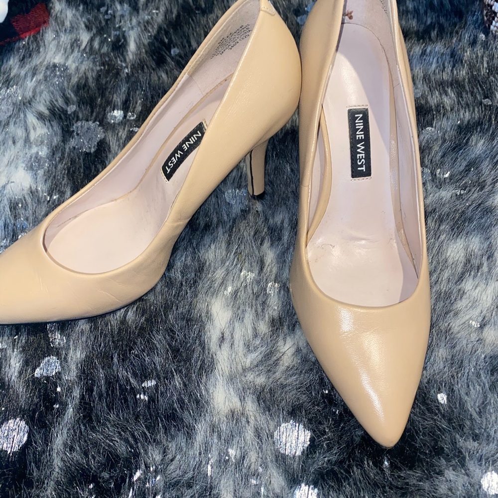 Beige heels